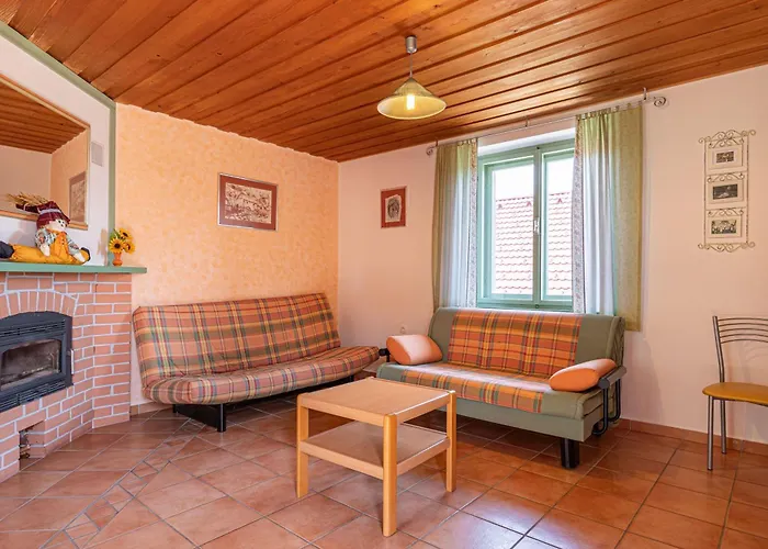 Fun & Games Homestead Lukec - Happy Tatil Evi Kostel