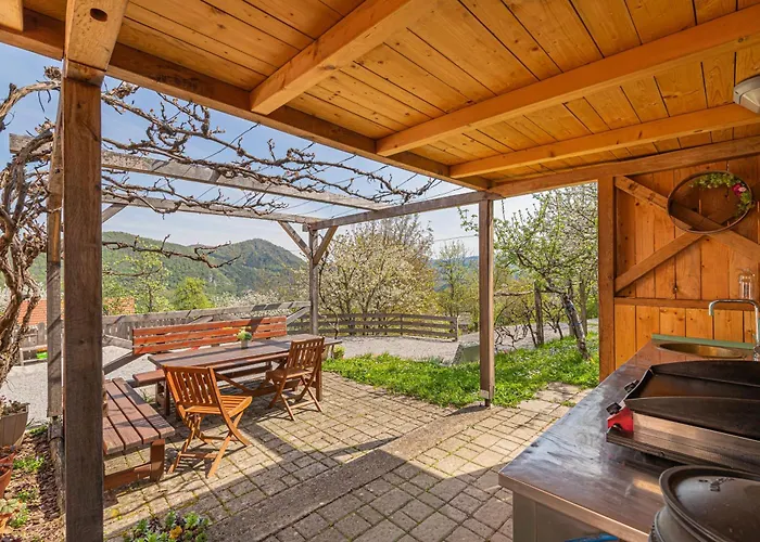 Tatil Evi Fun & Games Homestead Lukec - Happy Kostel