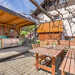 Fun & Games Homestead Lukec - Happy بيت للعطل