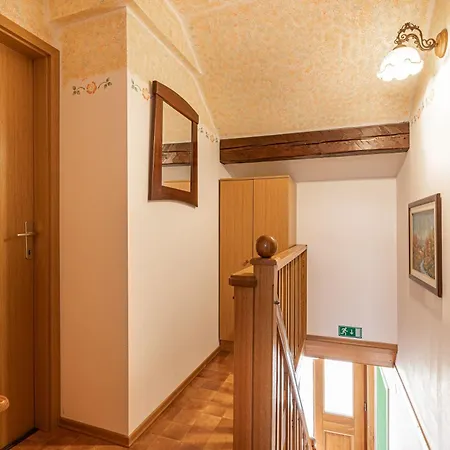 펜션 Lukceva Domacija Pocitniska Hisa - Happy Kostel