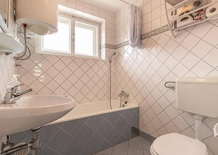 Fun & Games Homestead Lukec - Happy Rentals Vikendica Kostel